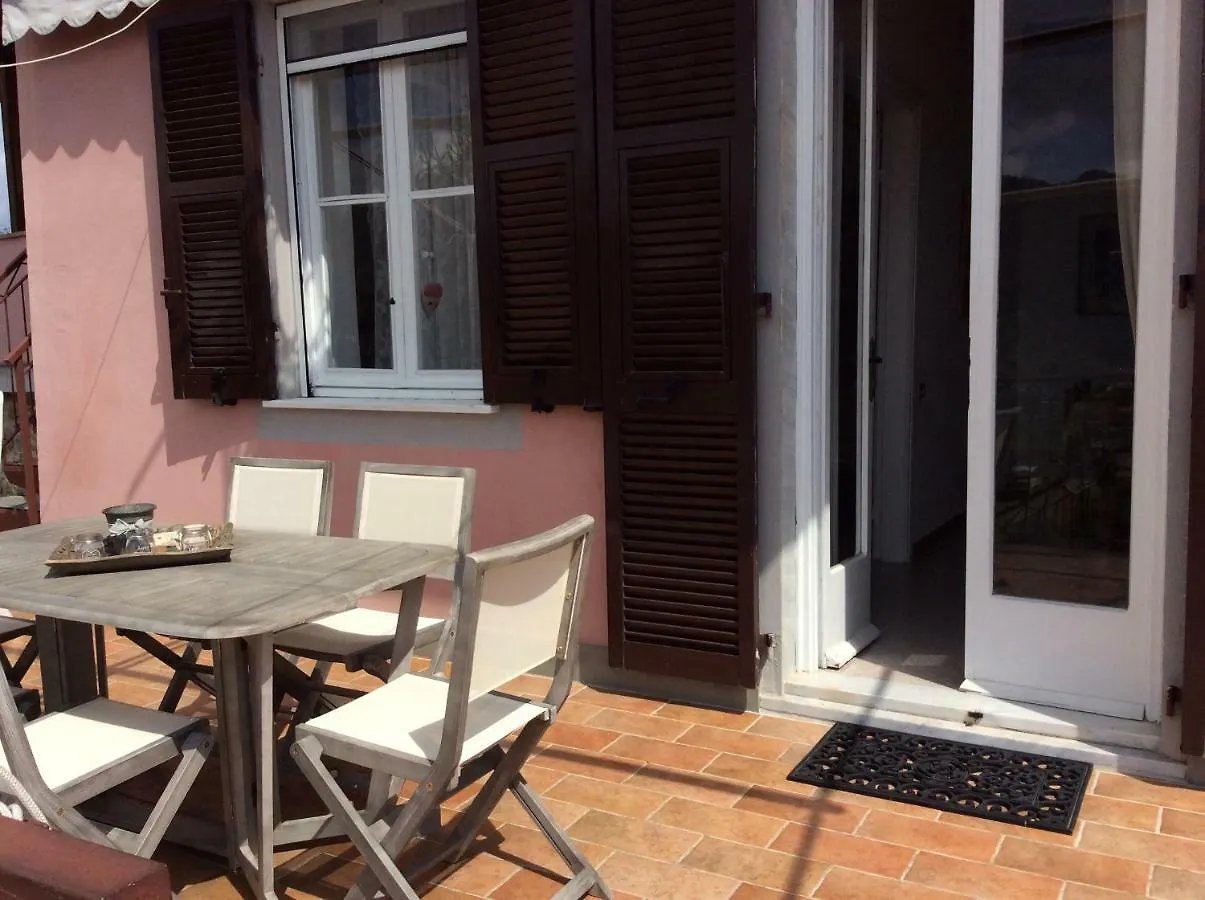 Holiday home Aia Dei Limoni Villa Tivegna