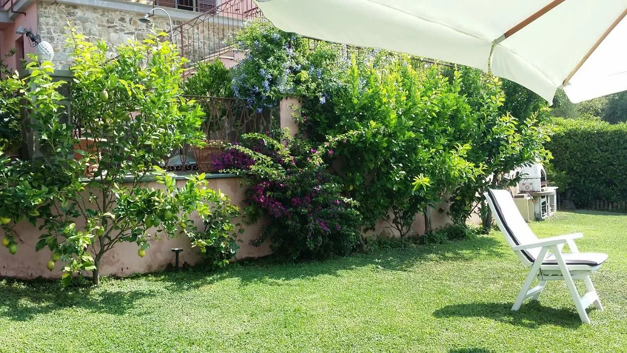 Vila Aia Dei Limoni Tivegna Itálie